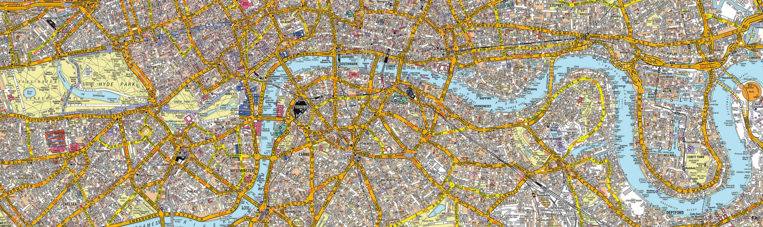 A slice of a A-Z roadmap of London, showing the Thames running through London